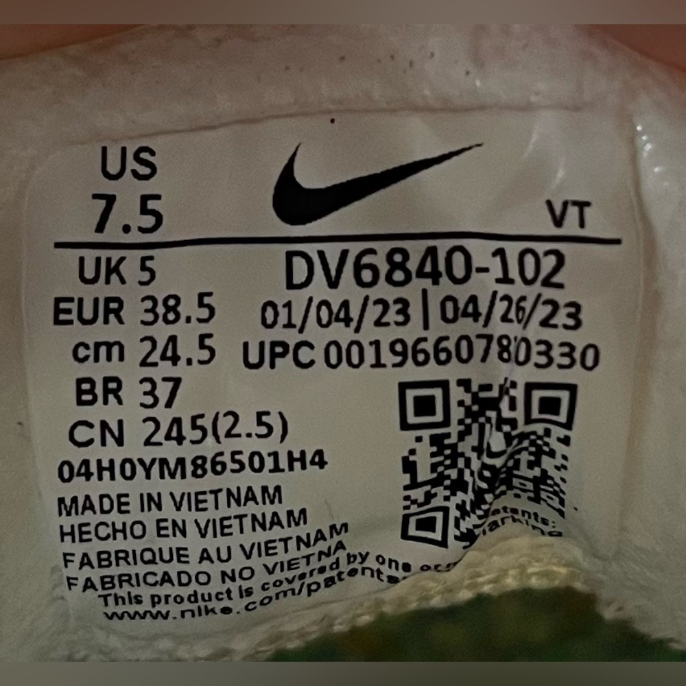 Nike Air VaporMax 2023 Flyknit Womens Size 7.5 Shoes Sneakers Sail Track Red - Picture 11 of 12